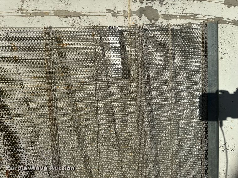 image for item LR9478 (3) screen decks 