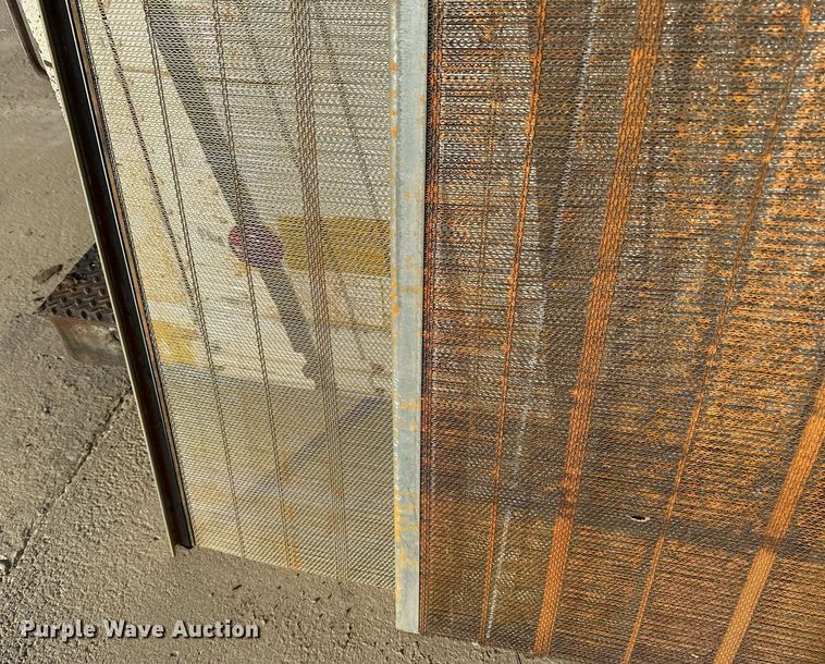 image for item LR9478 (3) screen decks 