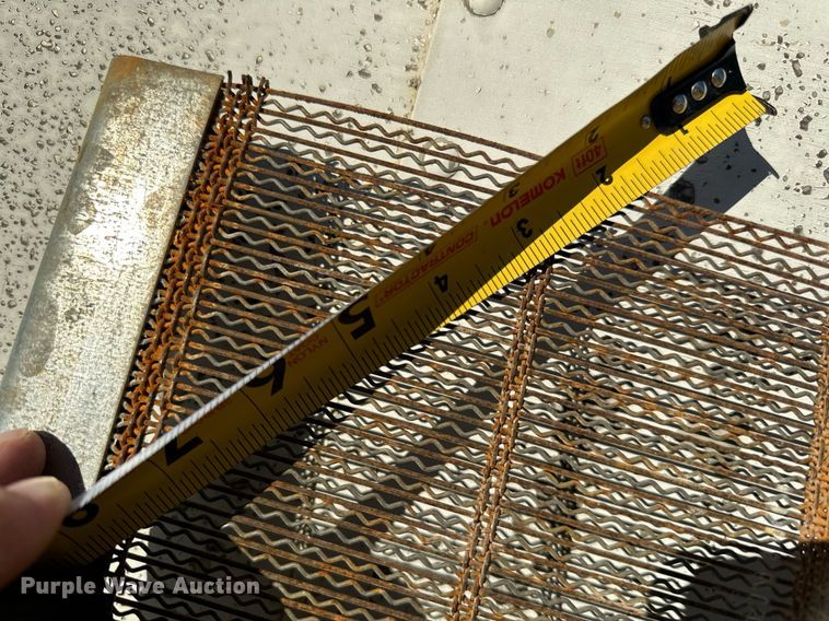 image for item LR9478 (3) screen decks 