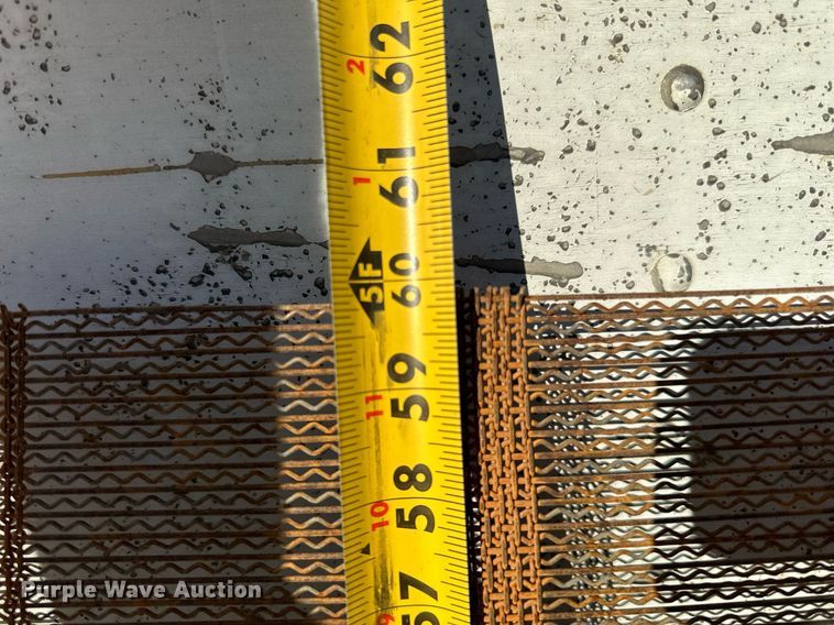 image for item LR9478 (3) screen decks 