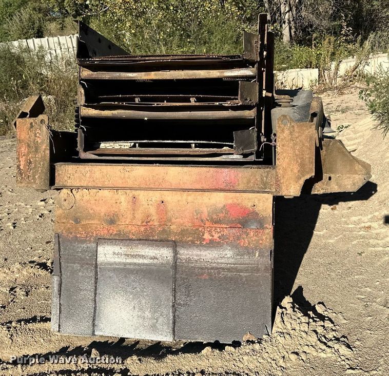 image for item LR9482 Shaker deck 