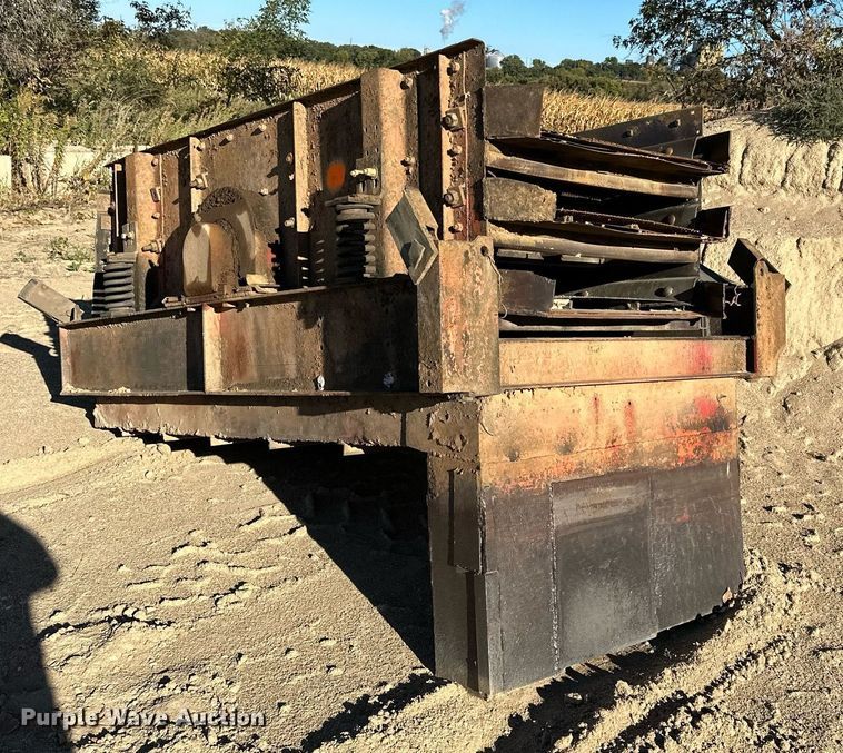 image for item LR9482 Shaker deck 