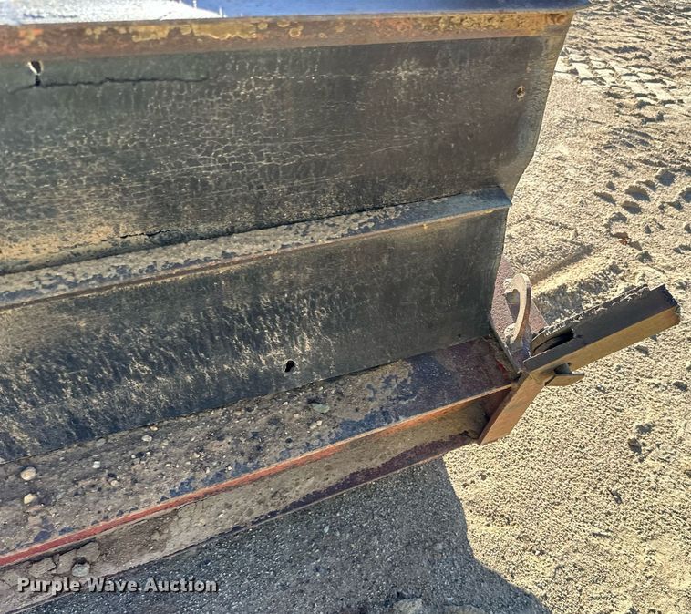 image for item LR9482 Shaker deck 