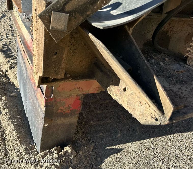 image for item LR9482 Shaker deck 