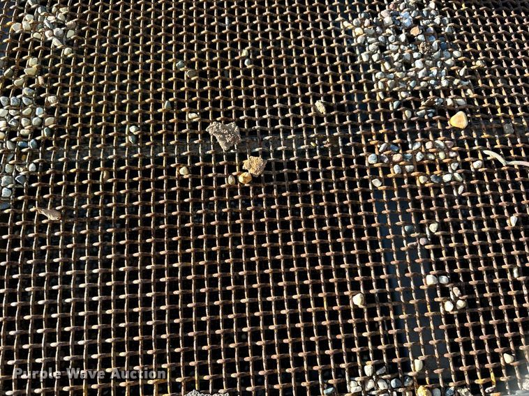 image for item LR9482 Shaker deck 