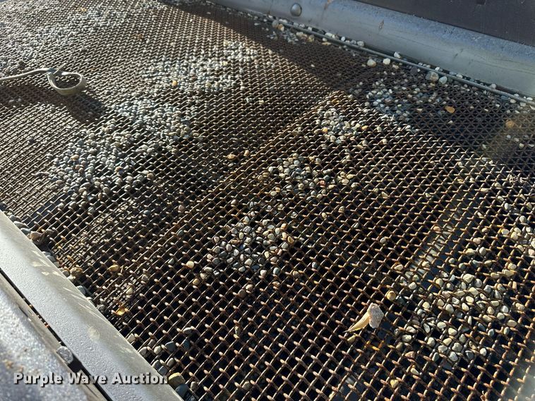 image for item LR9482 Shaker deck 