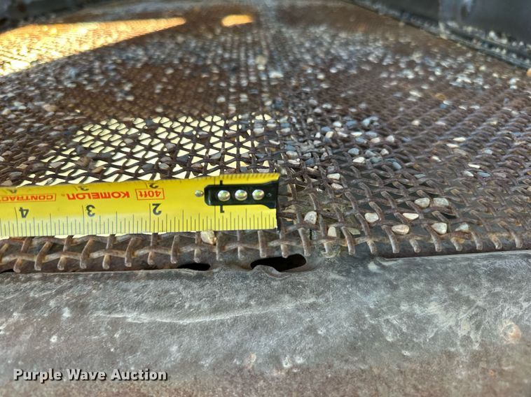 image for item LR9482 Shaker deck 