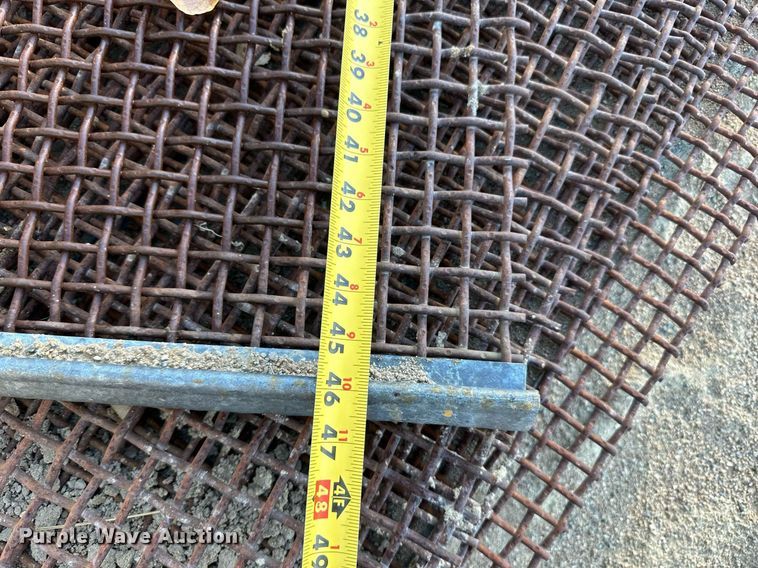 image for item LR9483 (4) screen decks 