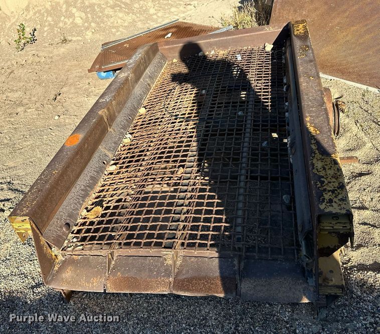 image for item LR9484 Shaker deck 