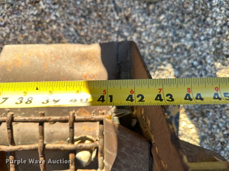 image for item LR9484 Shaker deck 