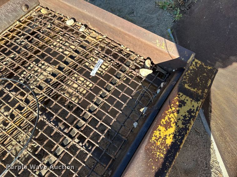 image for item LR9484 Shaker deck 