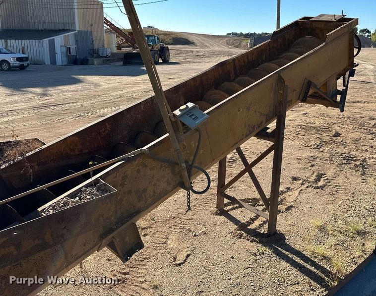 image for item LR9486 Auger  