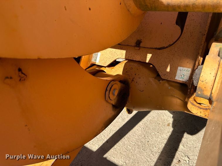 image for item LR9487 2004 Case 621D wheel loader