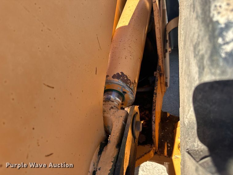 image for item LR9487 2004 Case 621D wheel loader