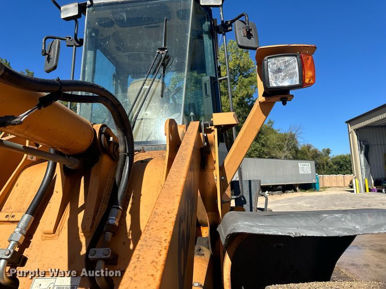 image for item LR9487 2004 Case 621D wheel loader