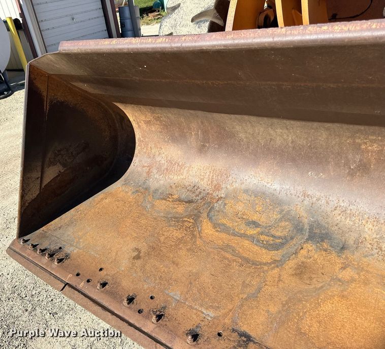 image for item LR9487 2004 Case 621D wheel loader