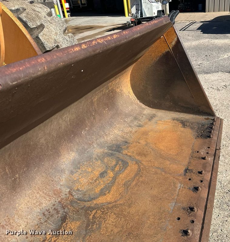 image for item LR9487 2004 Case 621D wheel loader