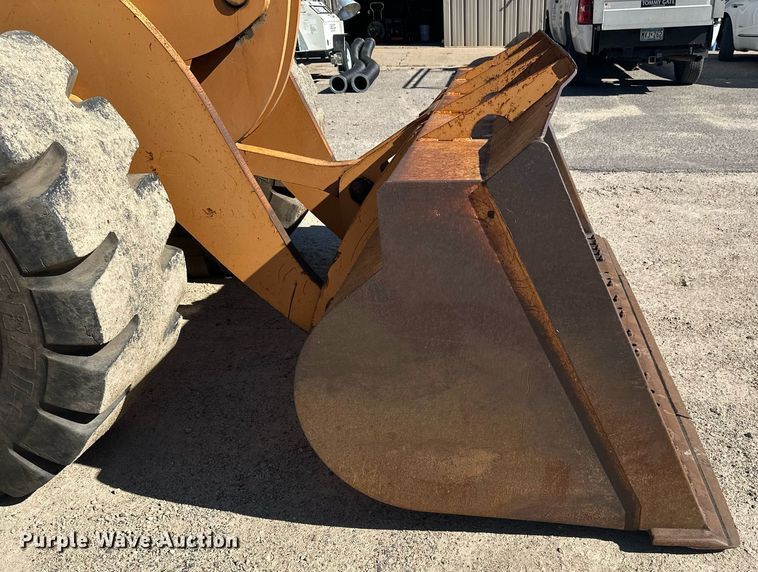 image for item LR9487 2004 Case 621D wheel loader