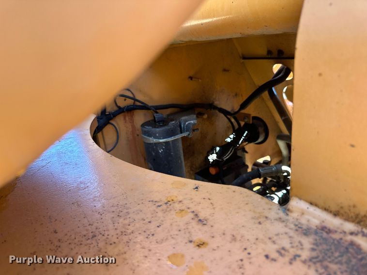 image for item LR9487 2004 Case 621D wheel loader