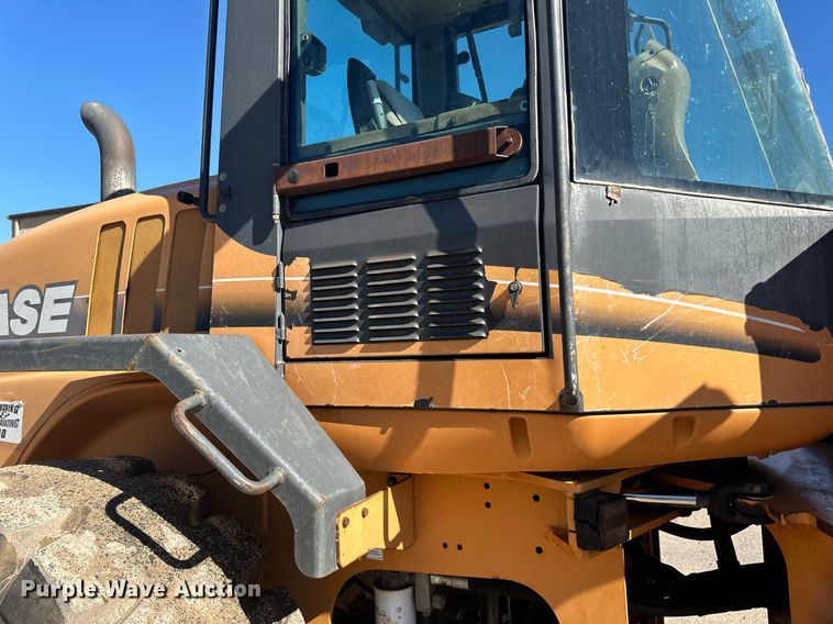 image for item LR9487 2004 Case 621D wheel loader