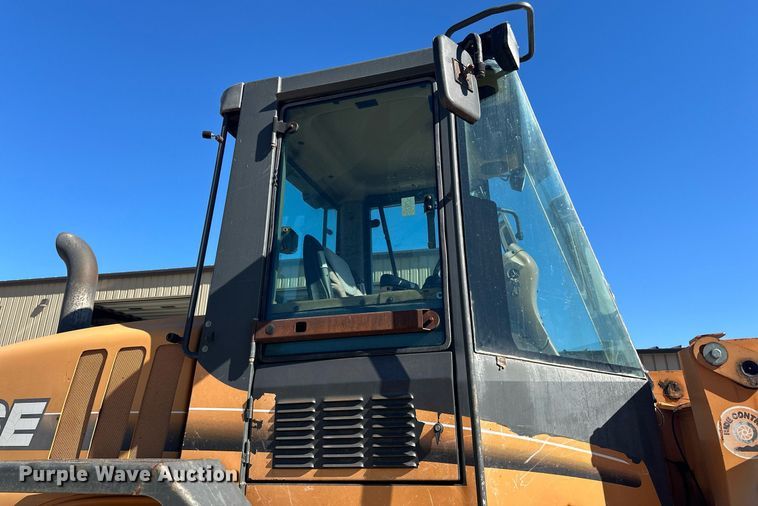 image for item LR9487 2004 Case 621D wheel loader