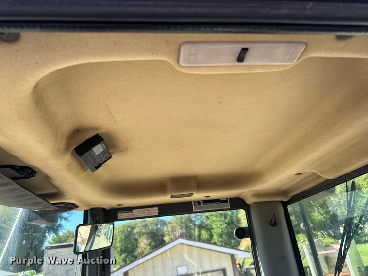 image for item LR9487 2004 Case 621D wheel loader