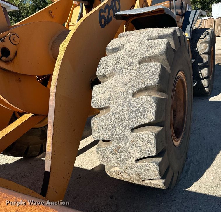 image for item LR9487 2004 Case 621D wheel loader