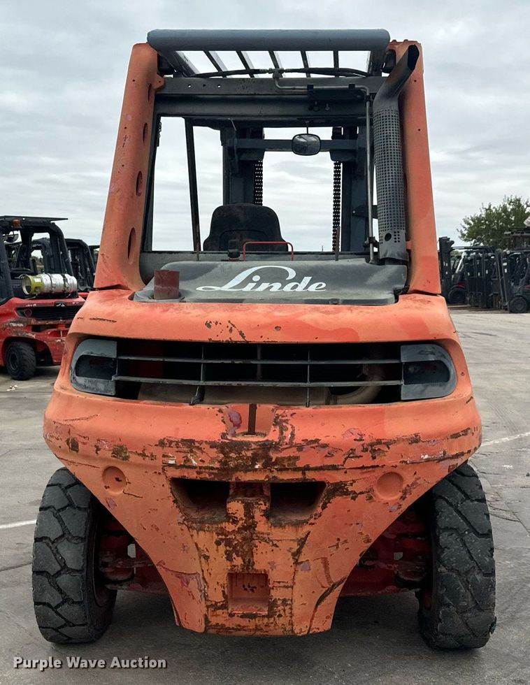 image for item MV9187 2000 Linde H70D forklift