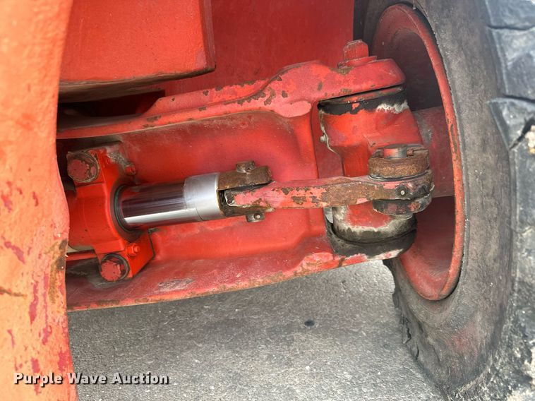 image for item MV9187 2000 Linde H70D forklift