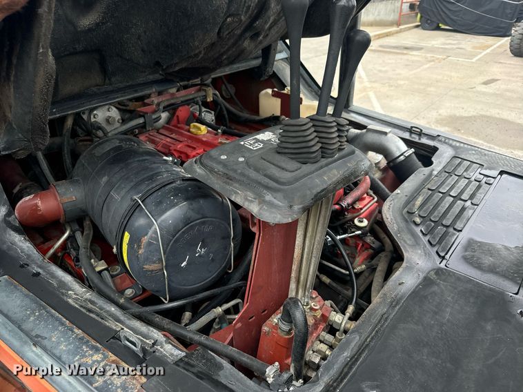 image for item MV9187 2000 Linde H70D forklift