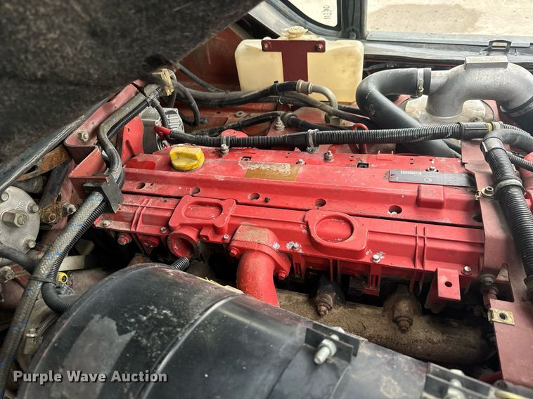 image for item MV9187 2000 Linde H70D forklift