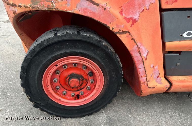 image for item MV9187 2000 Linde H70D forklift