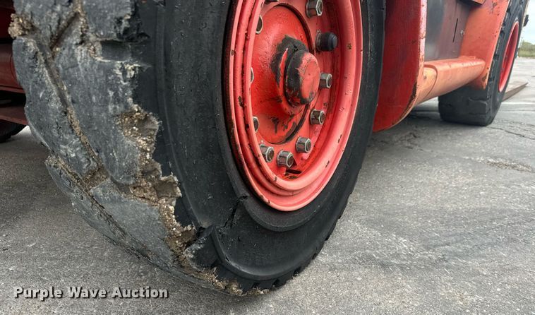 image for item MV9187 2000 Linde H70D forklift