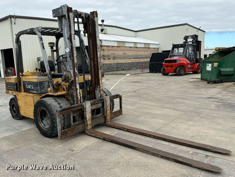 image for item MV9188 1997 Daewoo D40S forklift