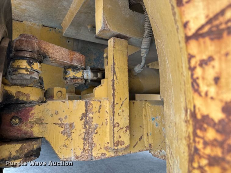 image for item MV9188 1997 Daewoo D40S forklift