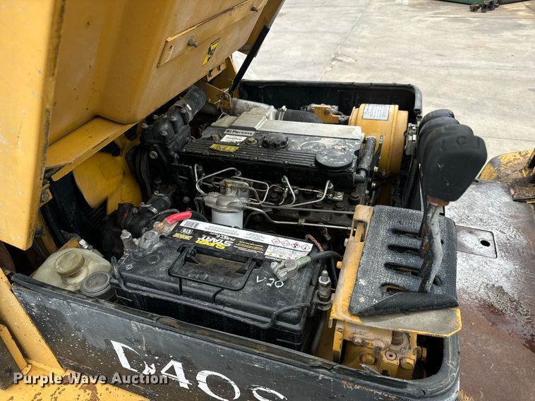 image for item MV9188 1997 Daewoo D40S forklift