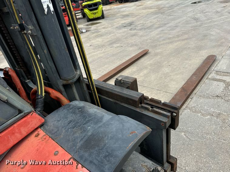 image for item MV9189 2006 Linde H80D-900-03 forklift