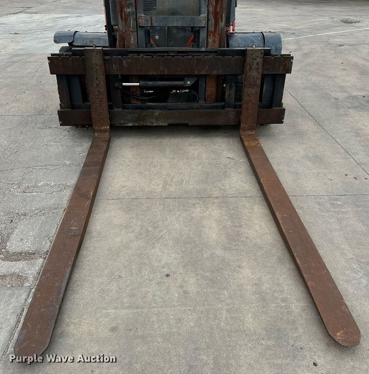 image for item MV9189 2006 Linde H80D-900-03 forklift