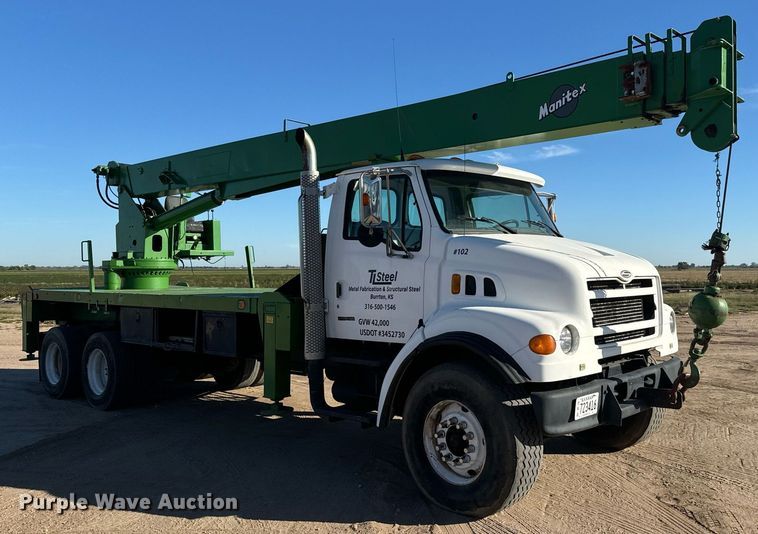 image for item MV9231 1999 Sterling L-Line crane truck