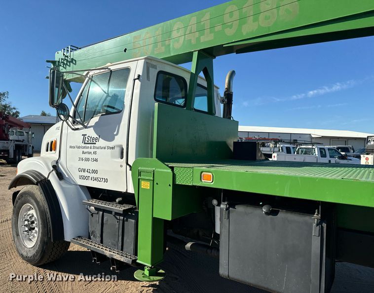 image for item MV9231 1999 Sterling L-Line crane truck
