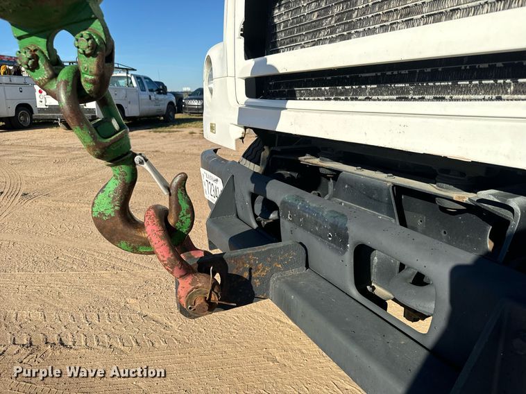 image for item MV9231 1999 Sterling L-Line crane truck