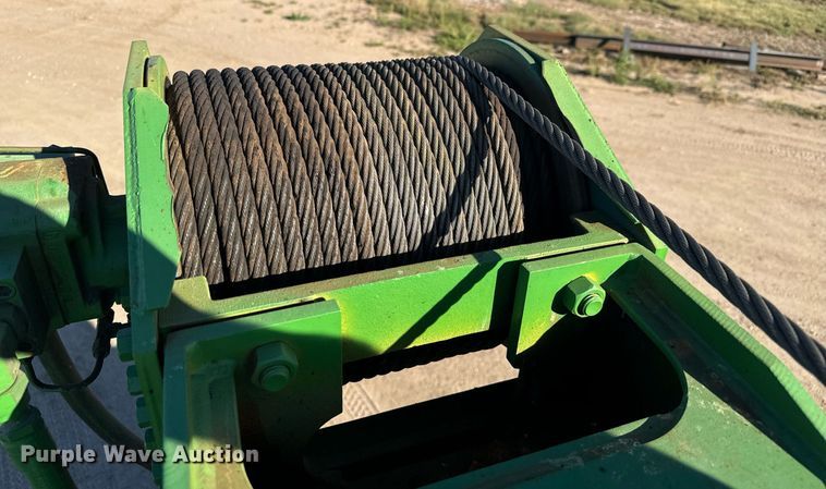 image for item MV9231 1999 Sterling L-Line crane truck