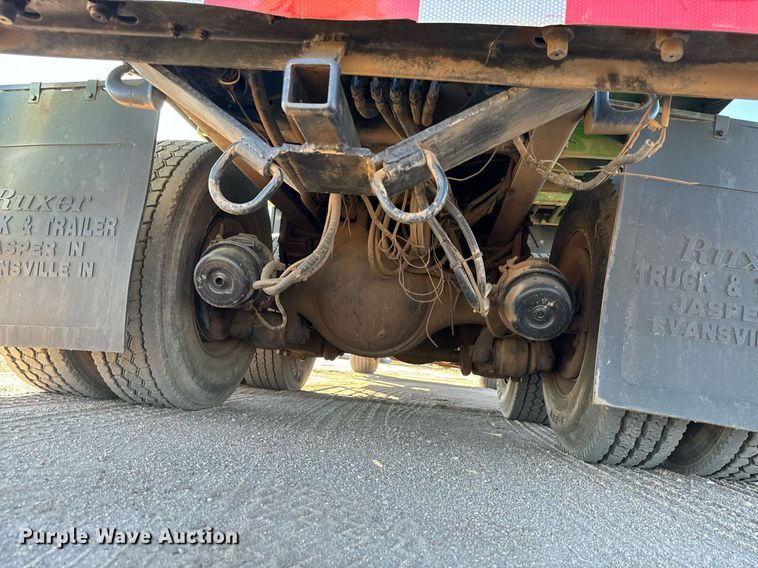 image for item MV9231 1999 Sterling L-Line crane truck