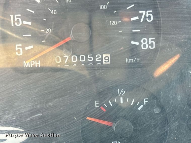 image for item MV9231 1999 Sterling L-Line crane truck