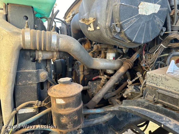 image for item MV9231 1999 Sterling L-Line crane truck