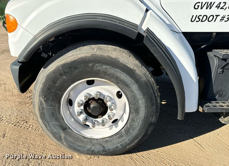 image for item MV9231 1999 Sterling L-Line crane truck