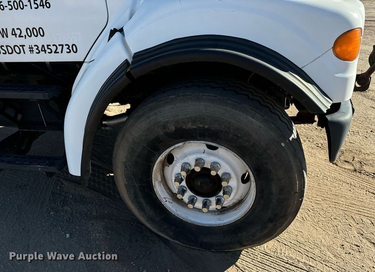 image for item MV9231 1999 Sterling L-Line crane truck