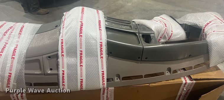 image for item MV9231 1999 Sterling L-Line crane truck