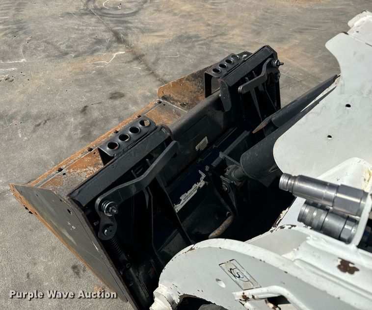 image for item MV9266 2019 Bobcat MT85 compact utility loader