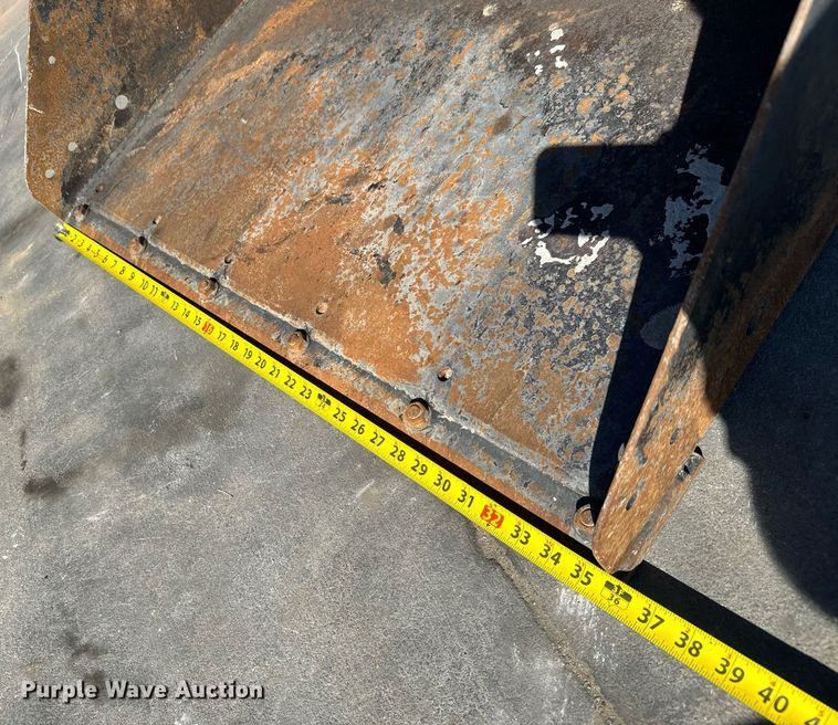 image for item MV9266 2019 Bobcat MT85 compact utility loader